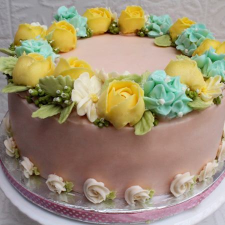 Buttercream Cake & Cupcake with Flowers